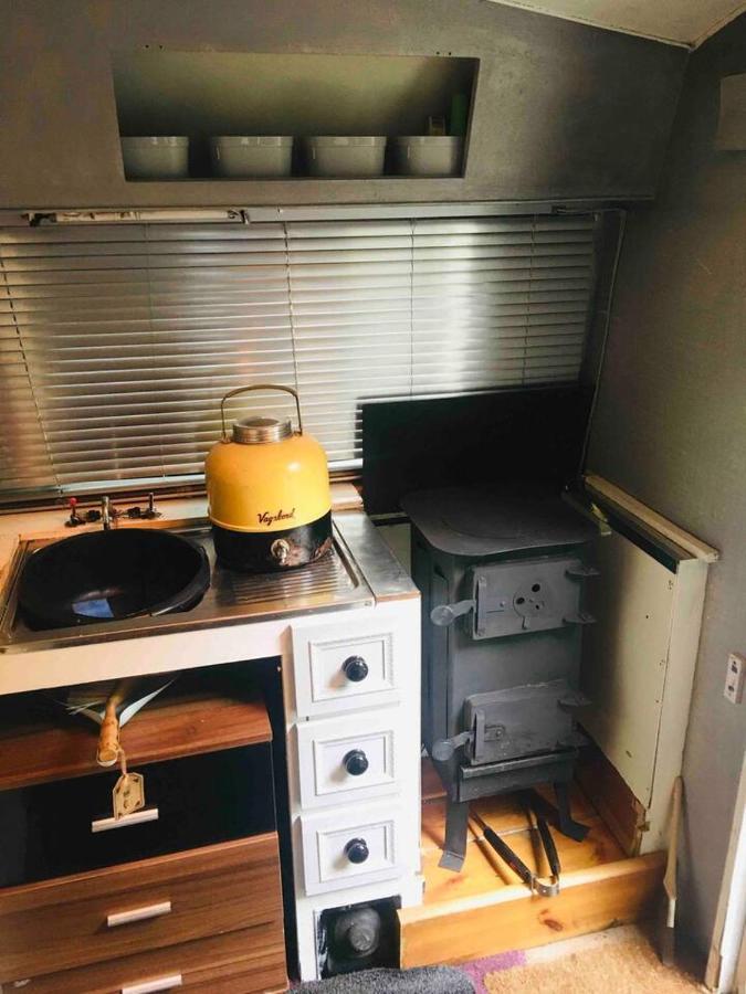 Little Vintage Caravan With Cosy Log Burner Canterbury Exterior photo